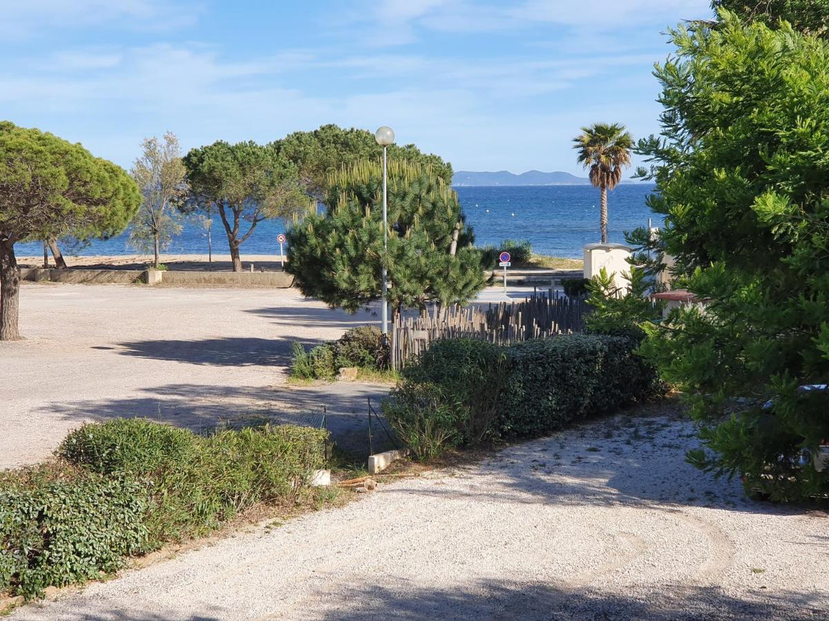 Studio Acces Direct A La Plage Ла Лонд-ле-Мор Екстериор снимка